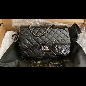 ***SALE Chanel black jumbo patent leather classic